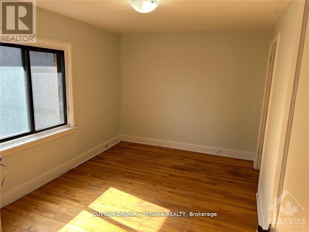 50 Armstrong Street, Ottawa, Ontario  K1Y 2V7 - Photo 8 - X12765444