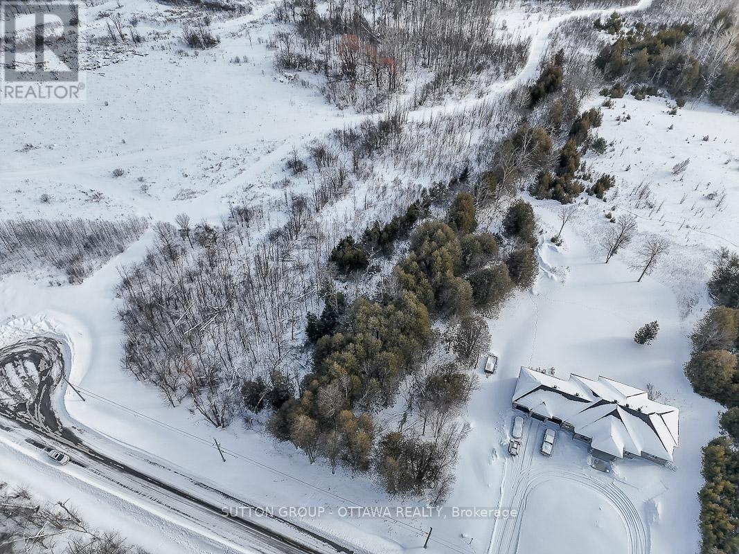 6268 Nick Adams Road, Ottawa, Ontario  K4P 1H2 - Photo 8 - X12765464