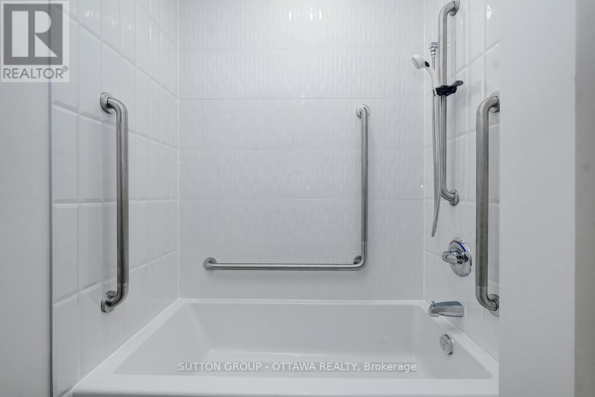 601 - 399 Winston Avenue, Ottawa, Ontario  K2A 1Y8 - Photo 27 - X12774790