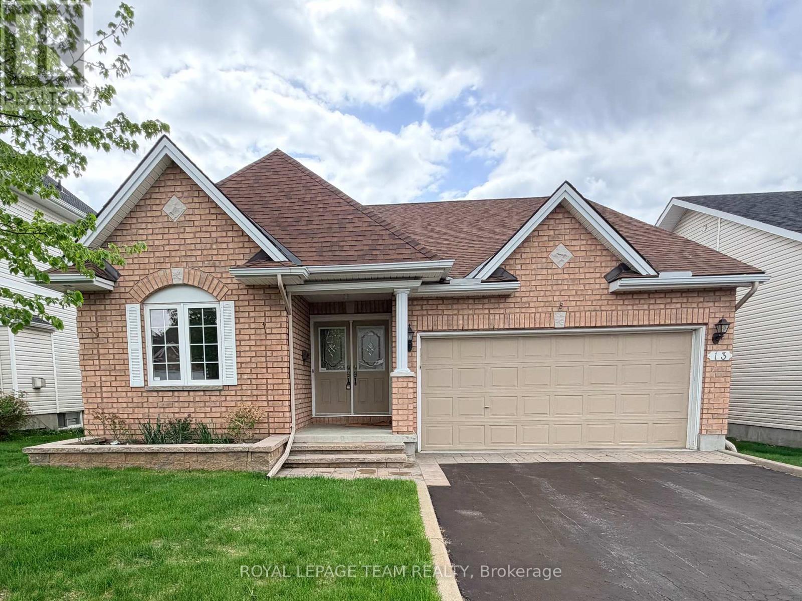 13 MELVILLE ROAD, Arnprior, Ontario