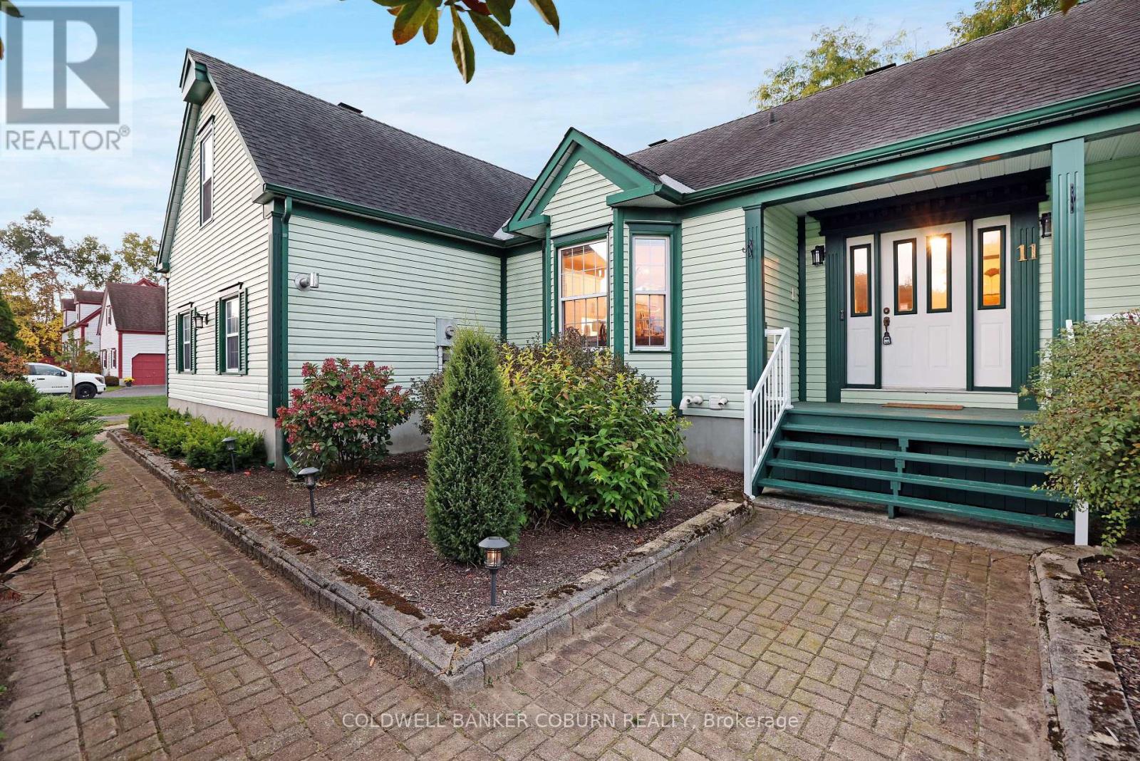 11 Kimberly Avenue, North Grenville, Ontario  K0G 1J0 - Photo 1 - X12778258