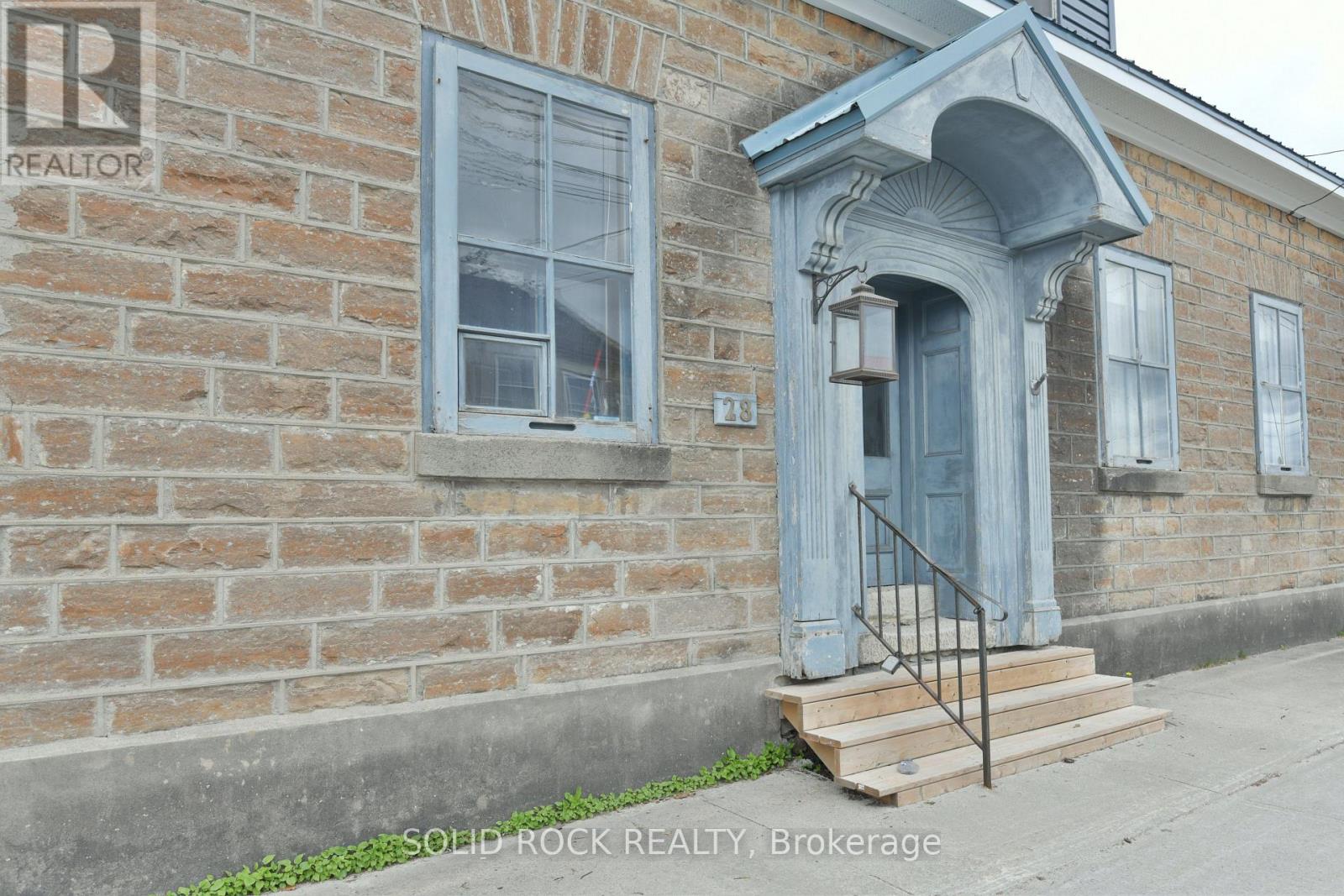 28 Wilson Street W, Perth, Ontario  K7H 2M9 - Photo 4 - X12779882