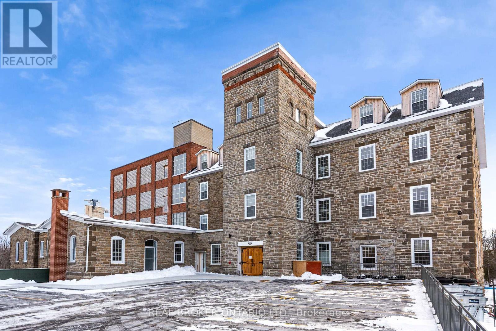 002 - 150 MILL STREET, Carleton Place, Ontario
