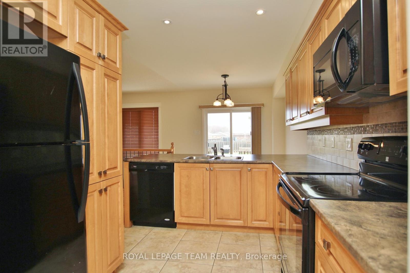 1032 Marconi Avenue, Ottawa, Ontario  K2W 0C8 - Photo 4 - X12787220