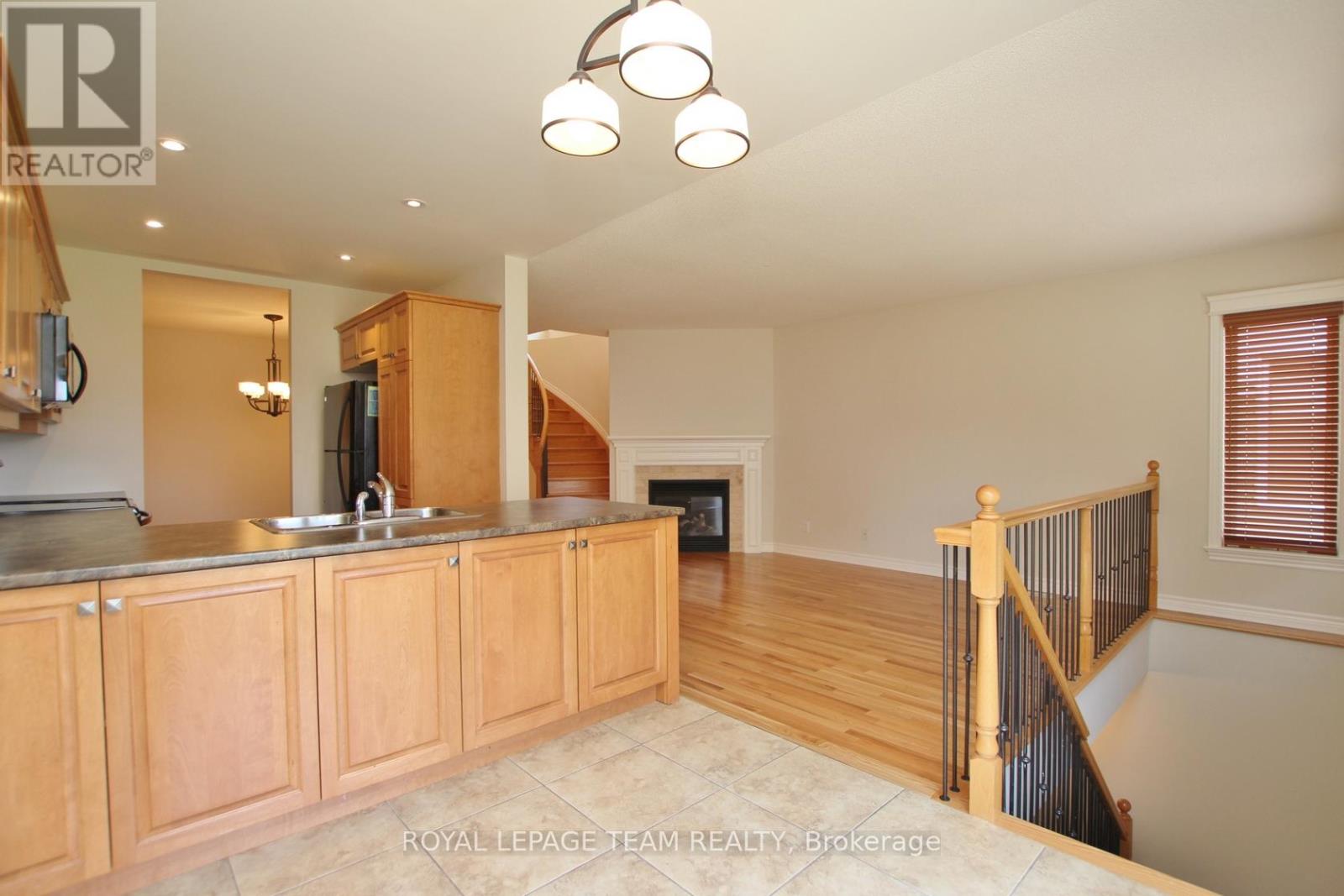 1032 Marconi Avenue, Ottawa, Ontario  K2W 0C8 - Photo 6 - X12787220