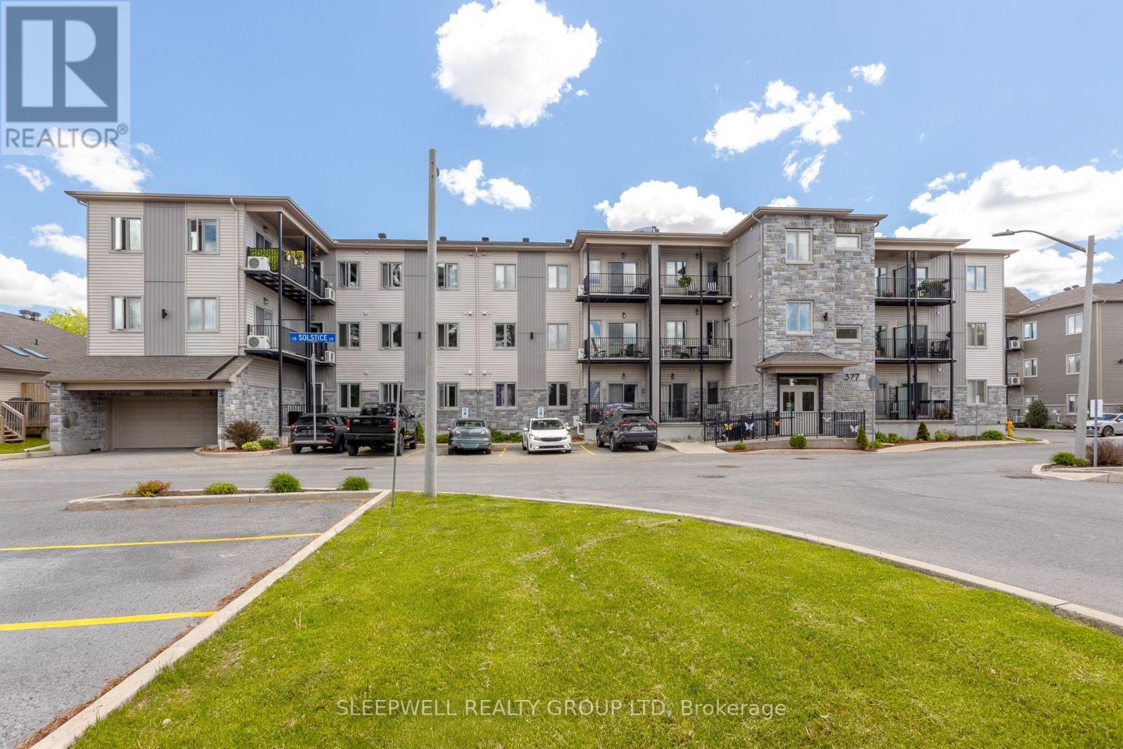 204 - 377 Solstice Crescent, Russell, Ontario  K0A 1W1 - Photo 1 - X12791824