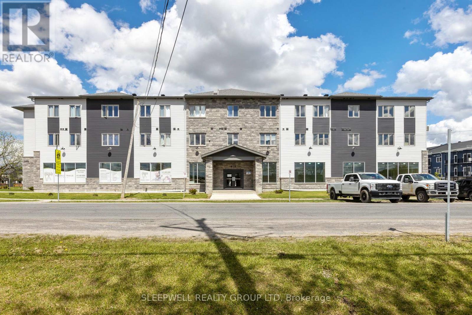 302 - 979 North Russell Road, Russell, Ontario  K4R 0L9 - Photo 1 - X12791832
