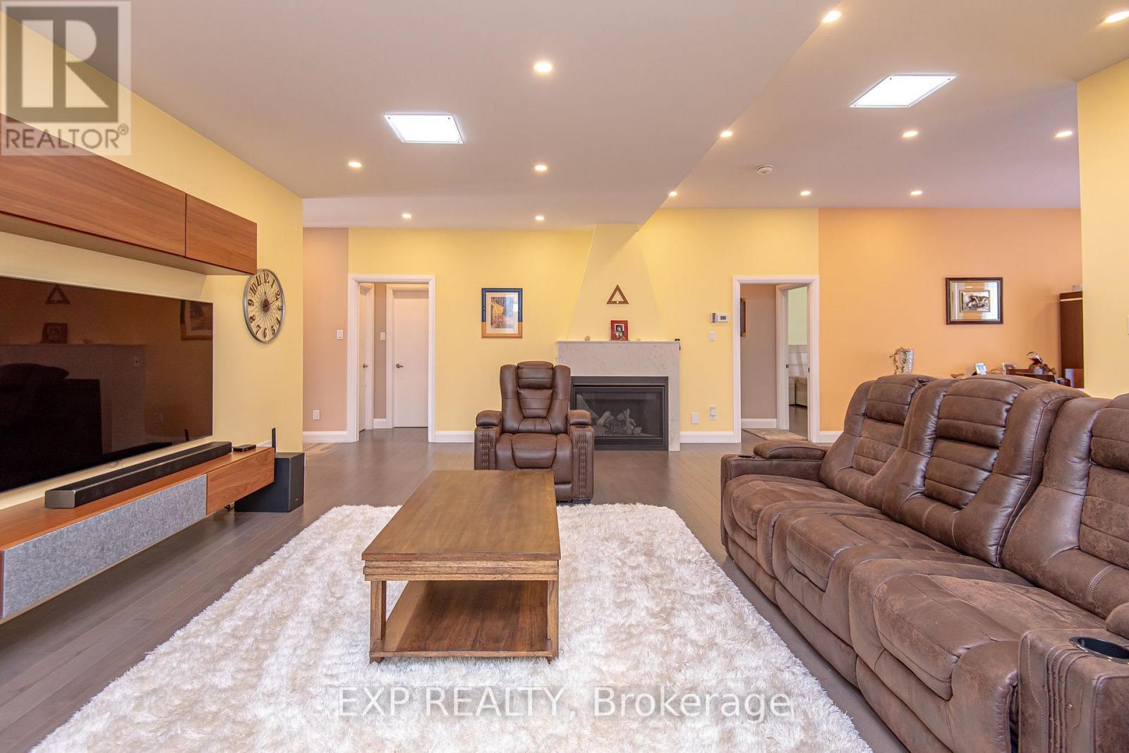 1473 Rosebella Avenue W, Ottawa, Ontario  K1T 1E5 - Photo 12 - X12793840