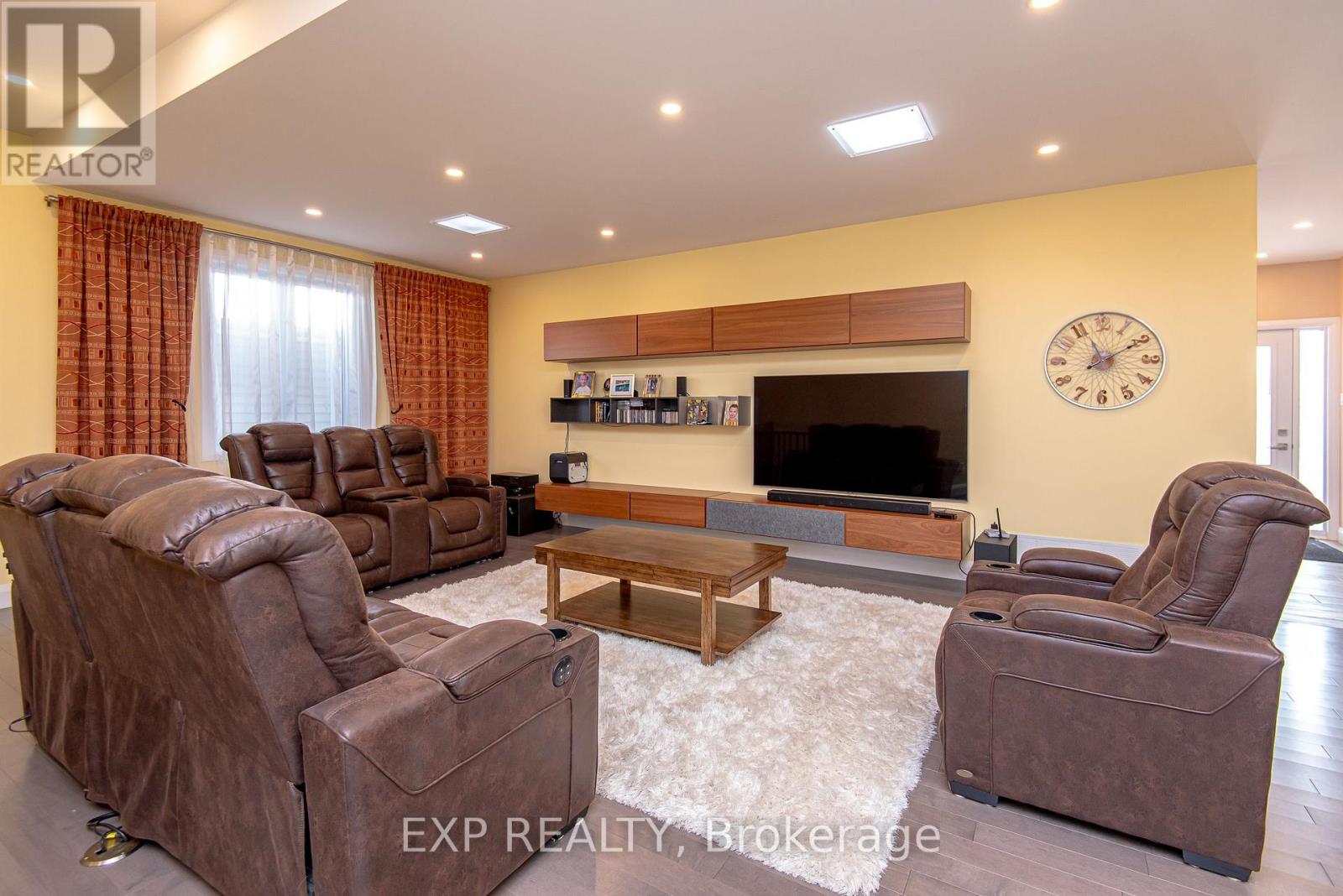 1473 Rosebella Avenue W, Ottawa, Ontario  K1T 1E5 - Photo 13 - X12793840