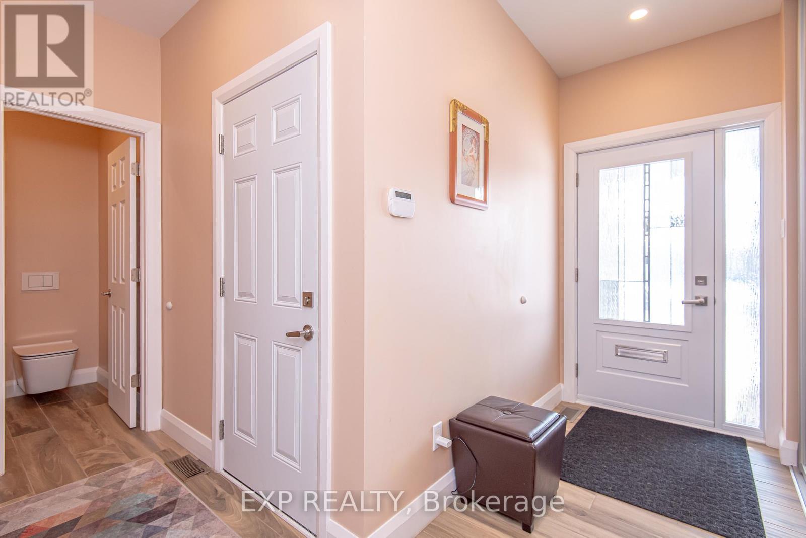 1473 Rosebella Avenue W, Ottawa, Ontario  K1T 1E5 - Photo 5 - X12793840