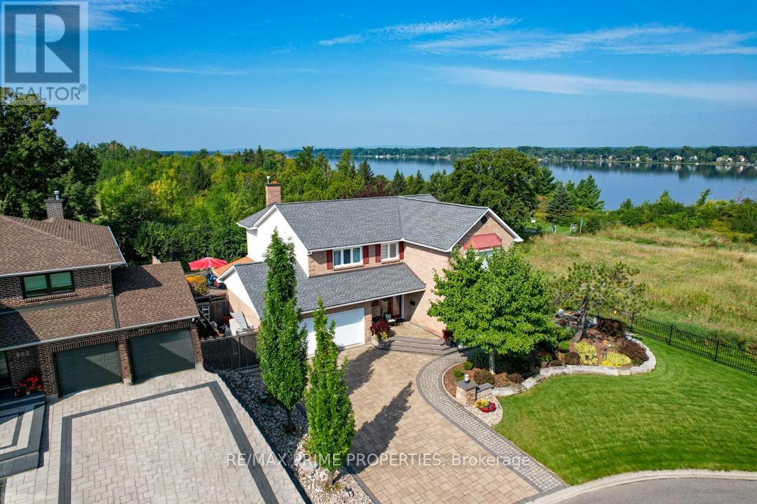800 FAIRWINDS TERRACE, Ottawa, Ontario