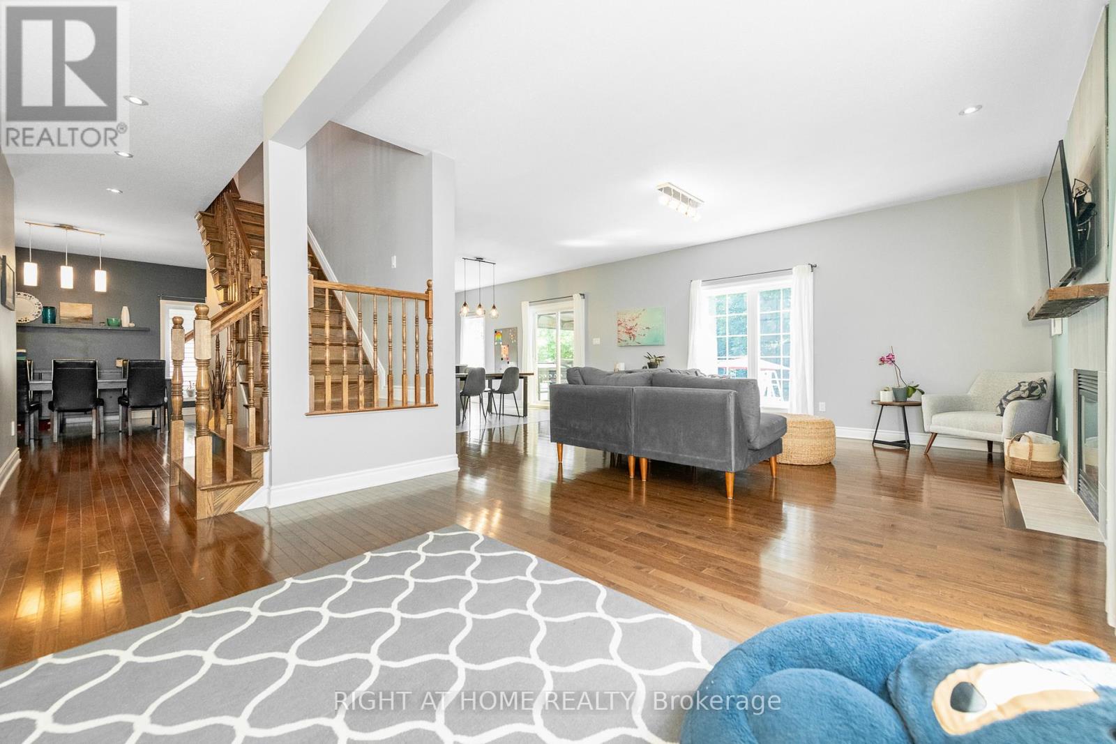 48 Station Trail, Russell, Ontario  K4R 0A3 - Photo 10 - X12794994