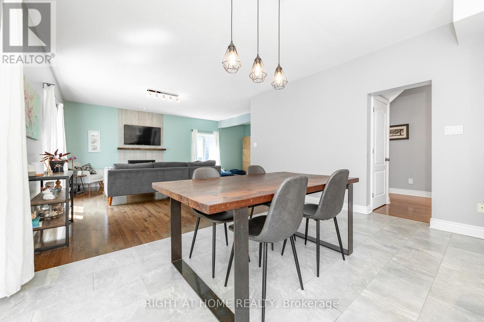48 Station Trail, Russell, Ontario  K4R 0A3 - Photo 15 - X12794994