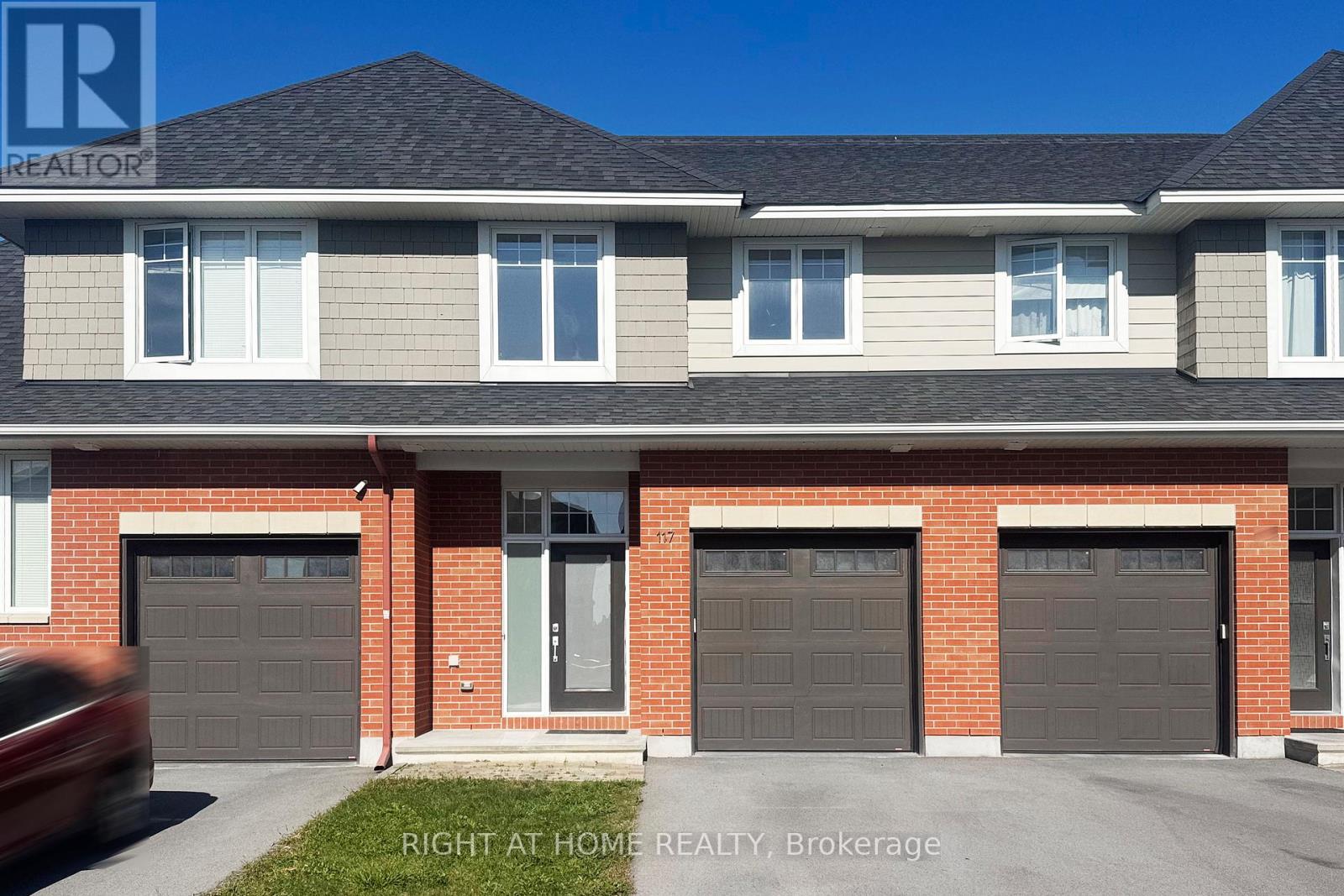 117 Escarpment Crescent, Ottawa, Ontario  K2T 0L8 - Photo 1 - X12795884