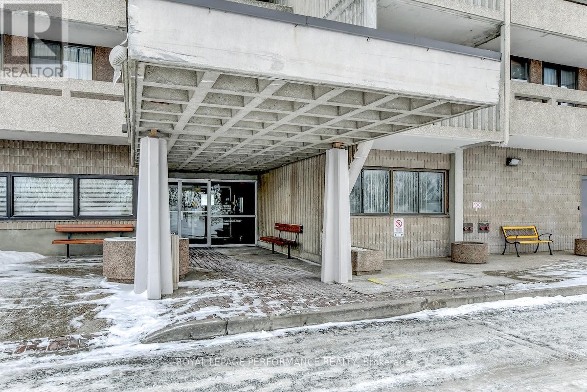 404 - 415 Greenview Avenue, Ottawa, Ontario  K2B 8G5 - Photo 1 - X12799320