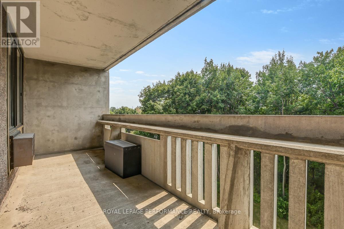 404 - 415 Greenview Avenue, Ottawa, Ontario  K2B 8G5 - Photo 18 - X12799320