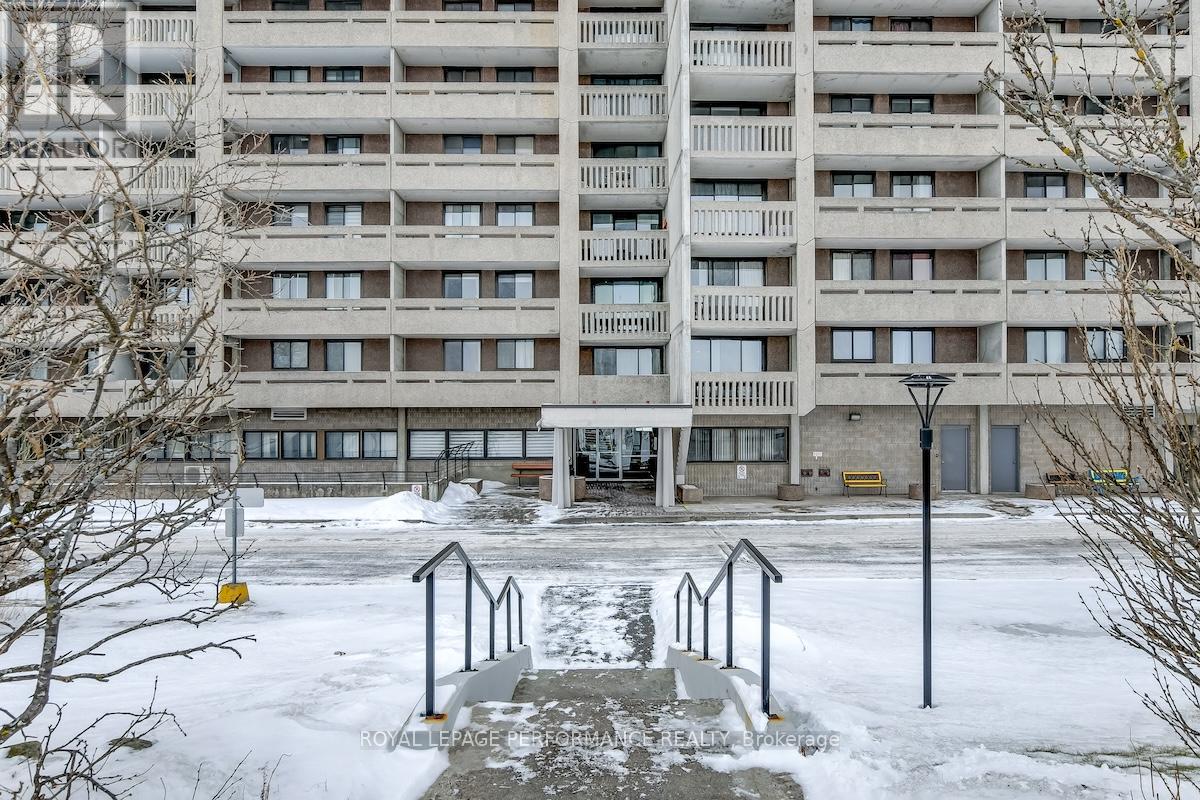 404 - 415 Greenview Avenue, Ottawa, Ontario  K2B 8G5 - Photo 2 - X12799320