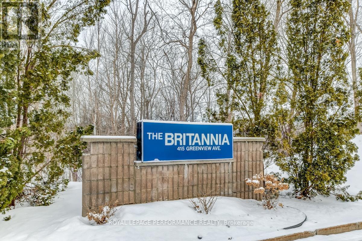 404 - 415 Greenview Avenue, Ottawa, Ontario  K2B 8G5 - Photo 3 - X12799320