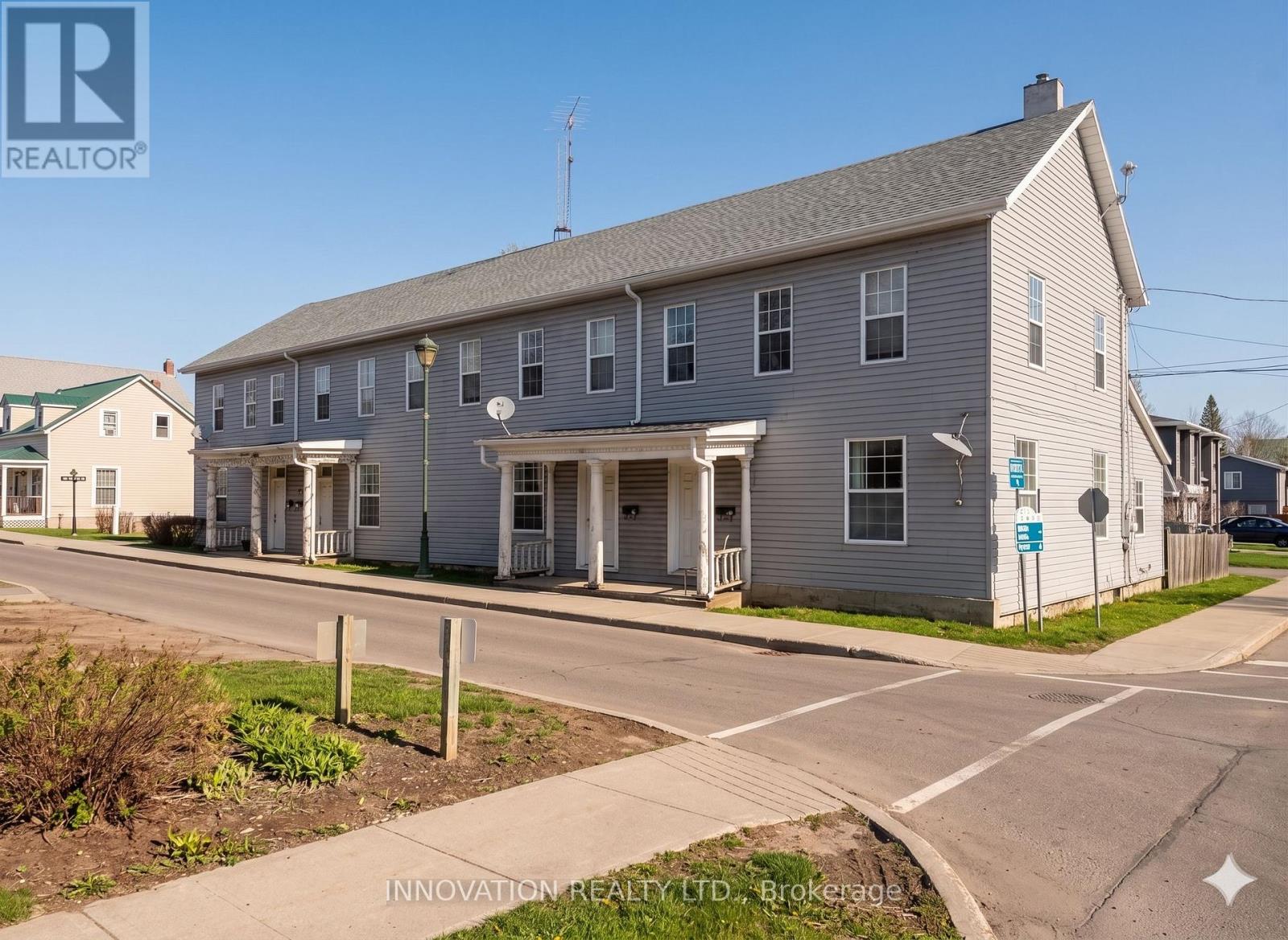 275 Bridge Street, Carleton Place, Ontario  K7C 3H5 - Photo 3 - X12800754