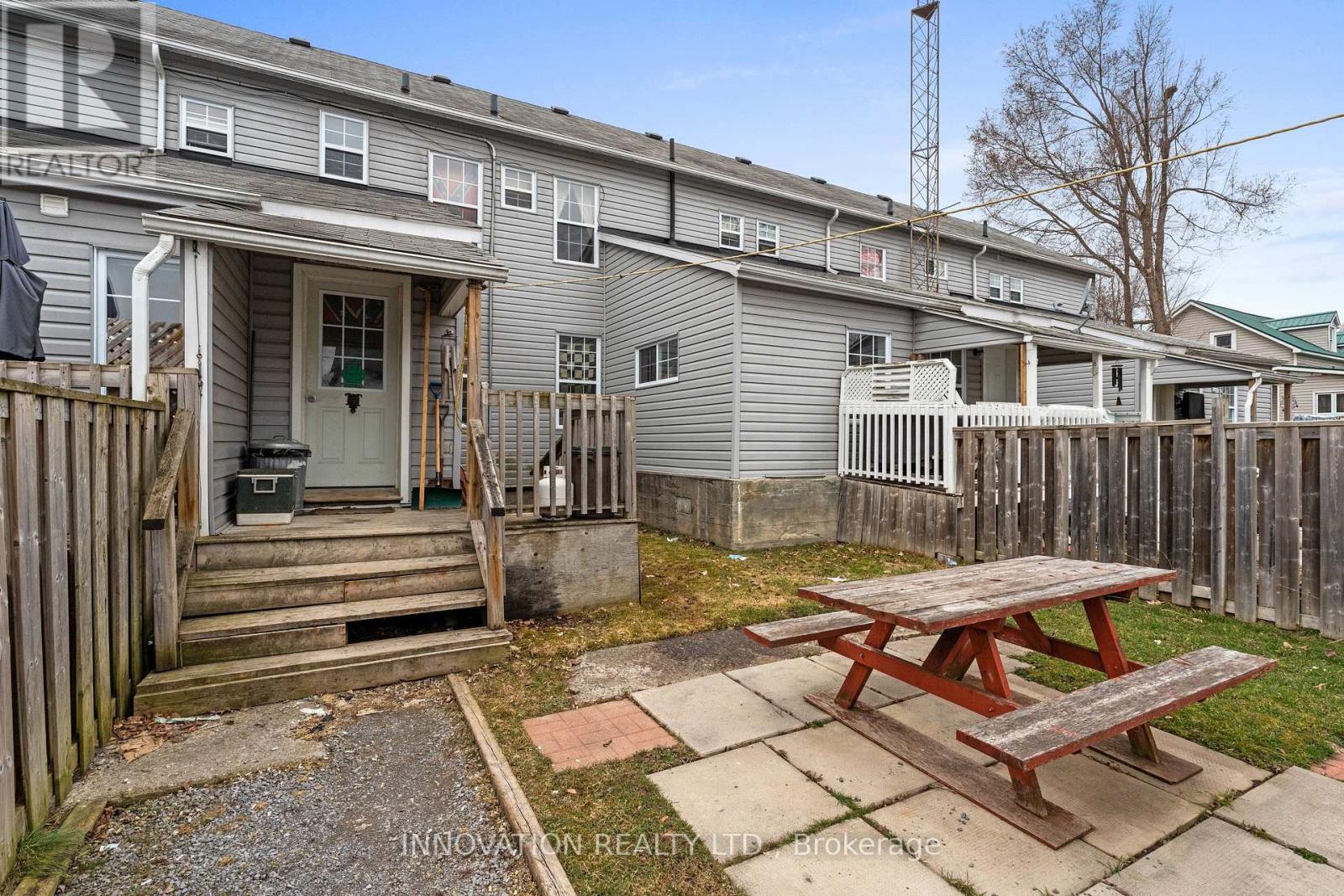 275 Bridge Street, Carleton Place, Ontario  K7C 3H5 - Photo 5 - X12800754