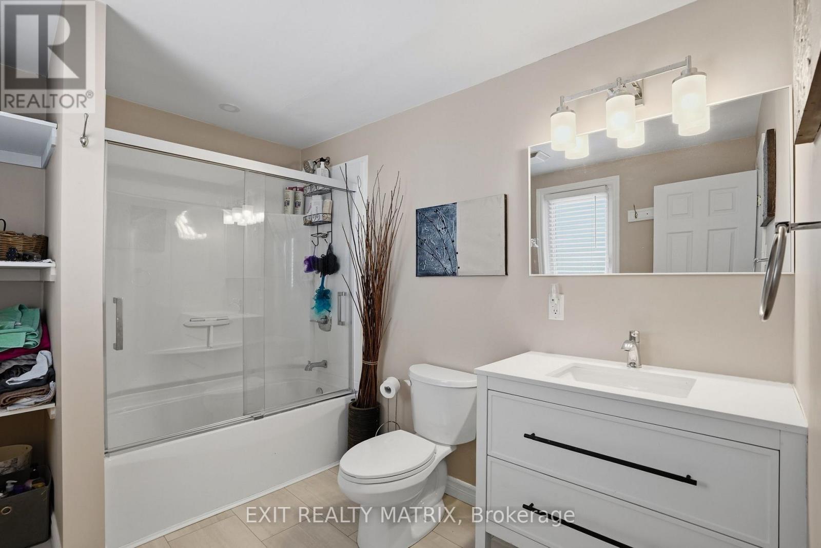 1691-1695 Saint-Laurent Street, Clarence-Rockland, Ontario  K4K 1C2 - Photo 33 - X12806278