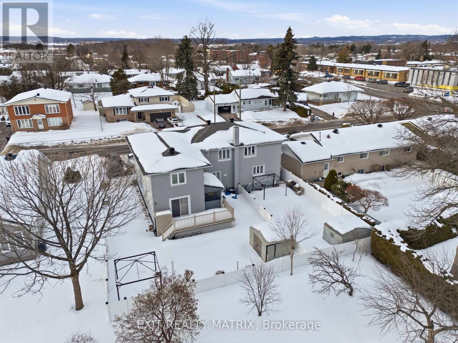 1691-1695 Saint-Laurent Street, Clarence-Rockland, Ontario  K4K 1C2 - Photo 46 - X12806278