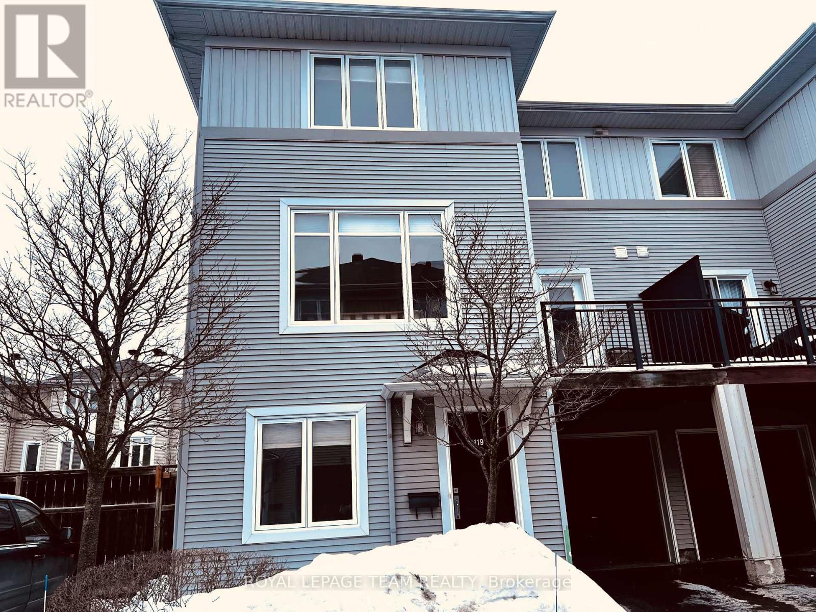 119 Songbird Private, Ottawa, Ontario  K2H 0A3 - Photo 1 - X12806826