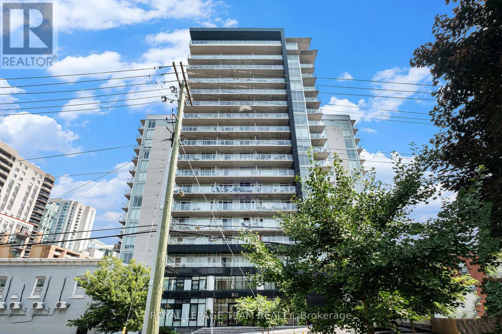 714 - 255 Bay Street, Ottawa, Ontario  K1R 0C5 - Photo 1 - X12807816