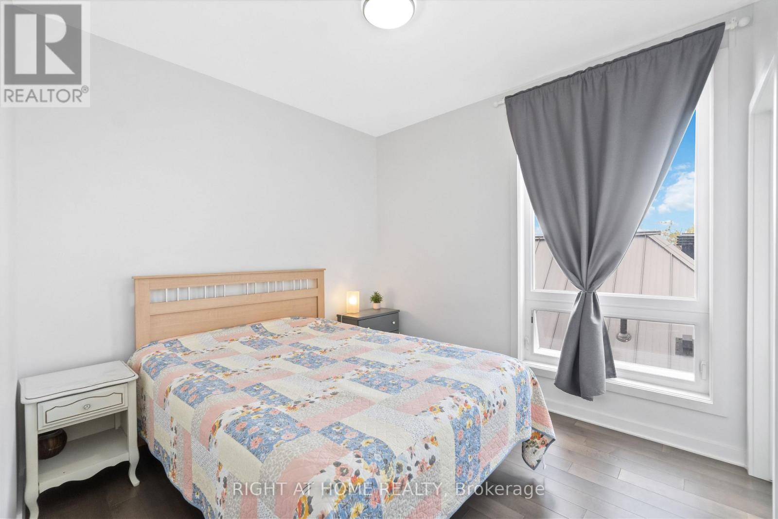 305 - 22 Perkins Street, Ottawa, Ontario  K1R 7G5 - Photo 12 - X12809074