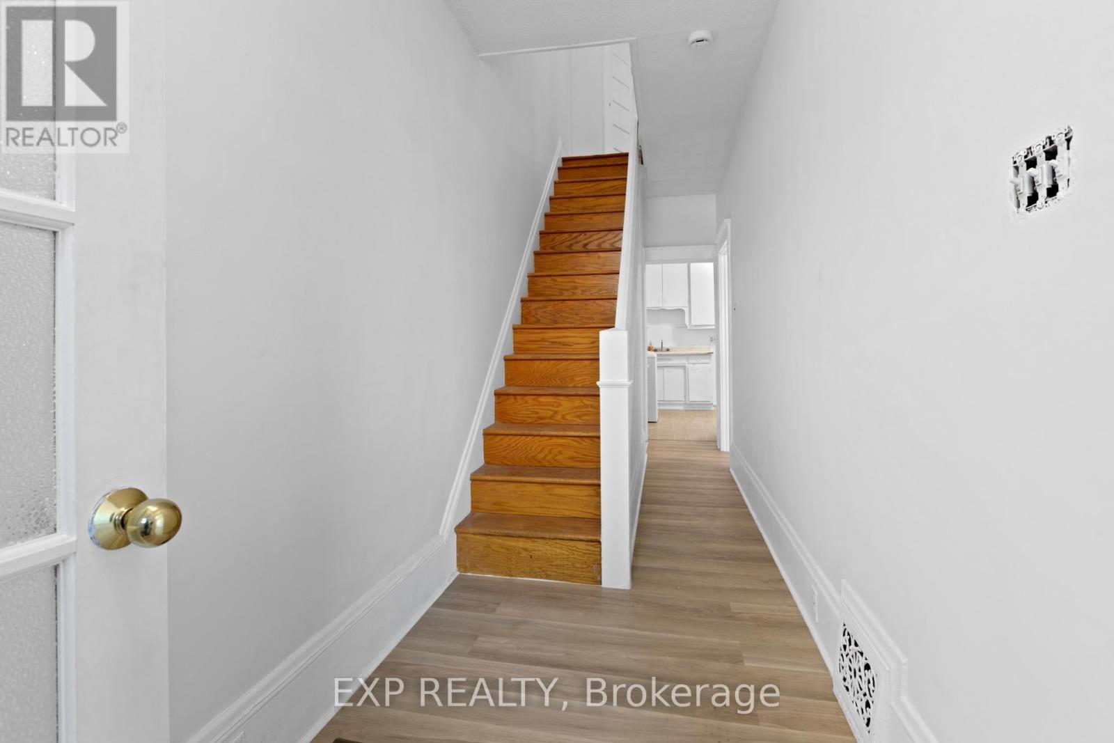 292-294 Clarence Street, Ottawa, Ontario  K1N 5R3 - Photo 4 - X12812038
