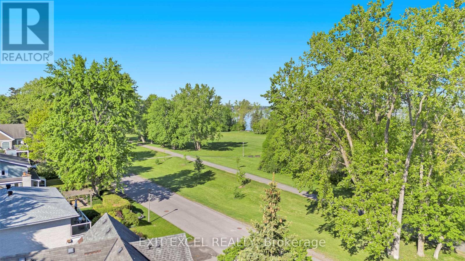 38 FARROW STREET, Ottawa, Ontario