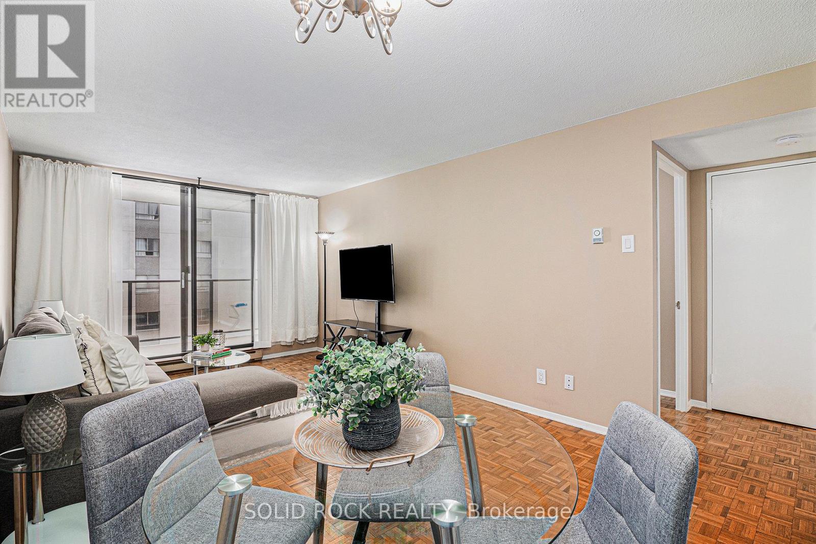 1204 - 475 Laurier Avenue W, Ottawa, Ontario  K1R 7X1 - Photo 10 - X12812280