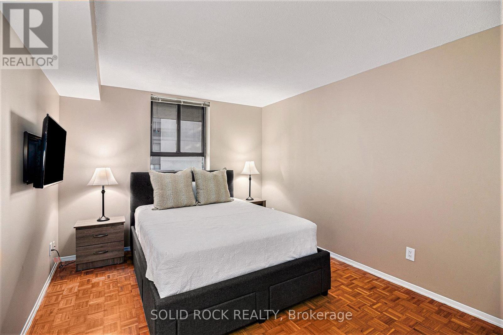 1204 - 475 Laurier Avenue W, Ottawa, Ontario  K1R 7X1 - Photo 17 - X12812280