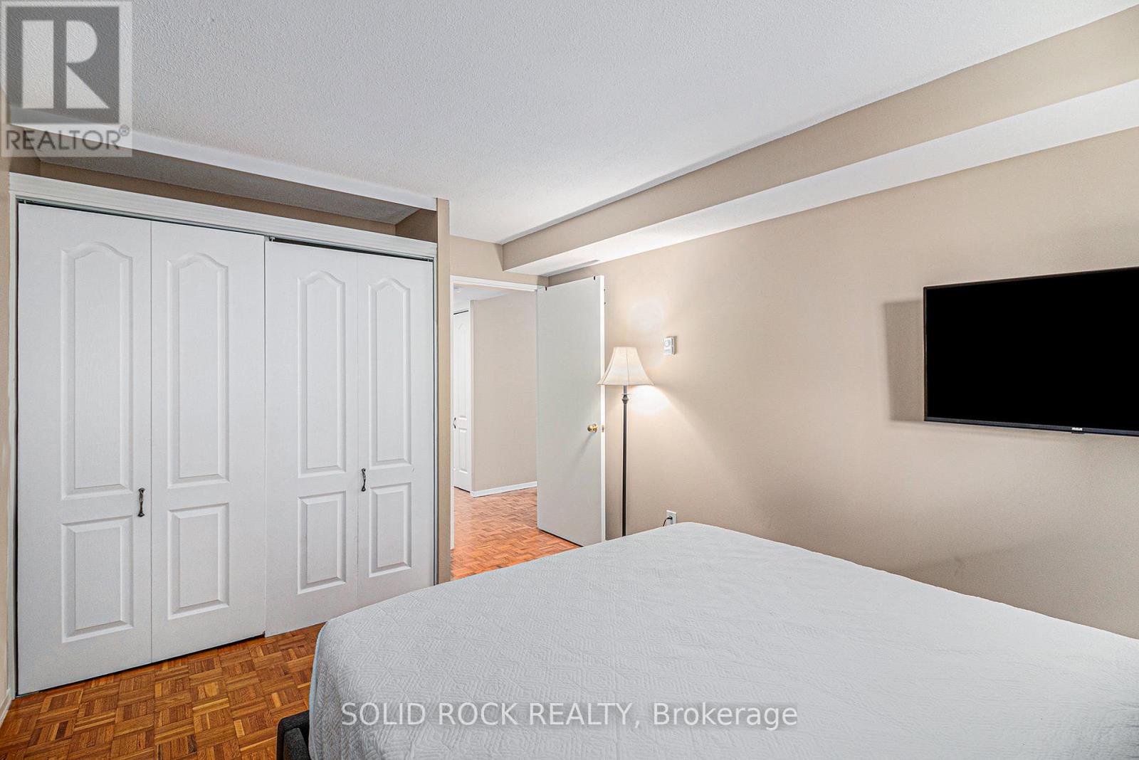 1204 - 475 Laurier Avenue W, Ottawa, Ontario  K1R 7X1 - Photo 18 - X12812280
