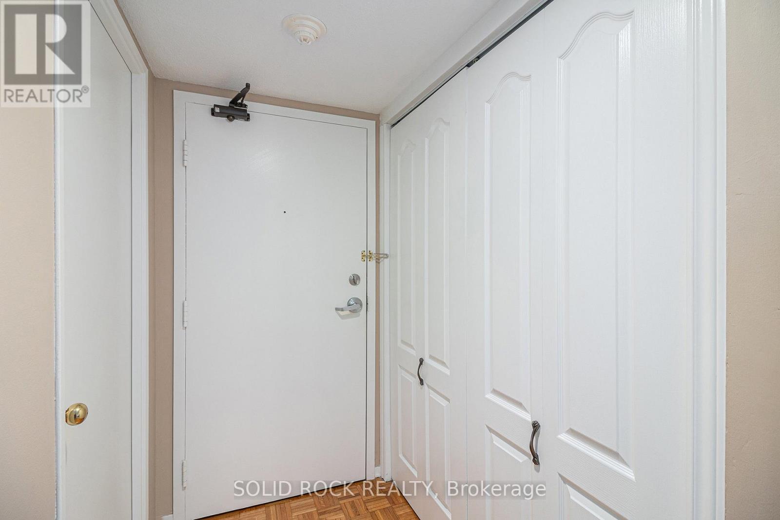 1204 - 475 Laurier Avenue W, Ottawa, Ontario  K1R 7X1 - Photo 4 - X12812280