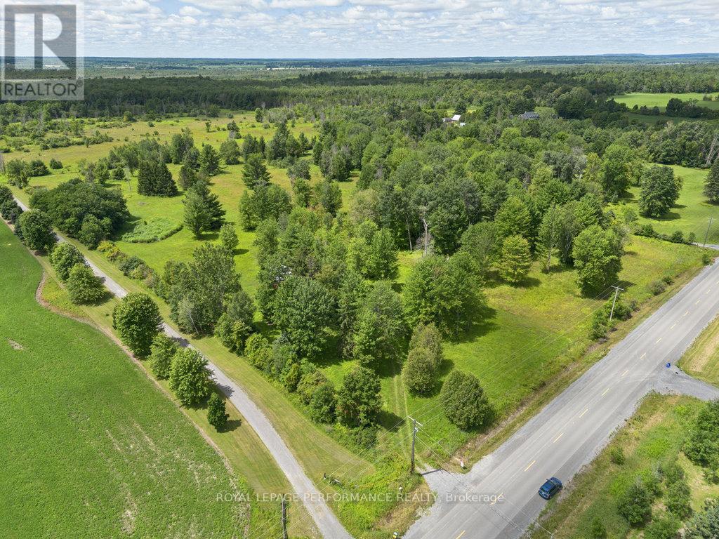 3117 Torwood Drive, Ottawa, Ontario  K0A 1T0 - Photo 5 - X12814372