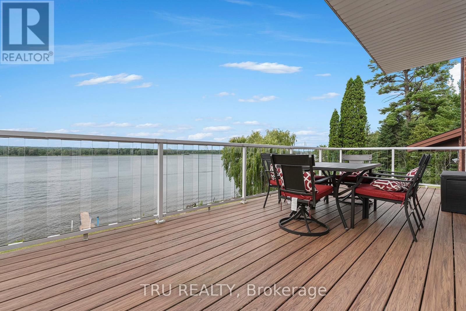 1915 Trans Canada Road, Ottawa, Ontario  K4C 1H5 - Photo 24 - X12816624