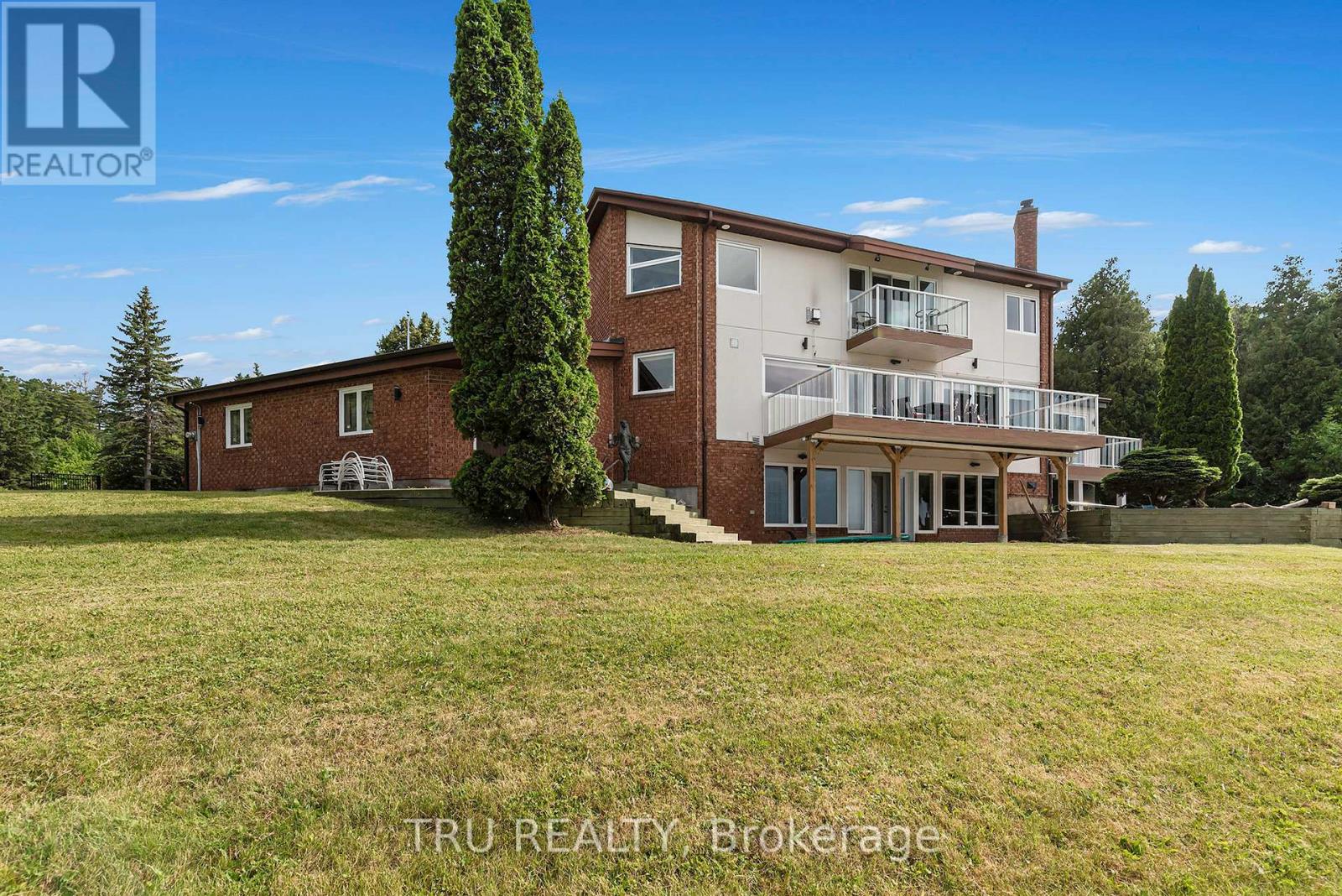 1915 Trans Canada Road, Ottawa, Ontario  K4C 1H5 - Photo 28 - X12816624