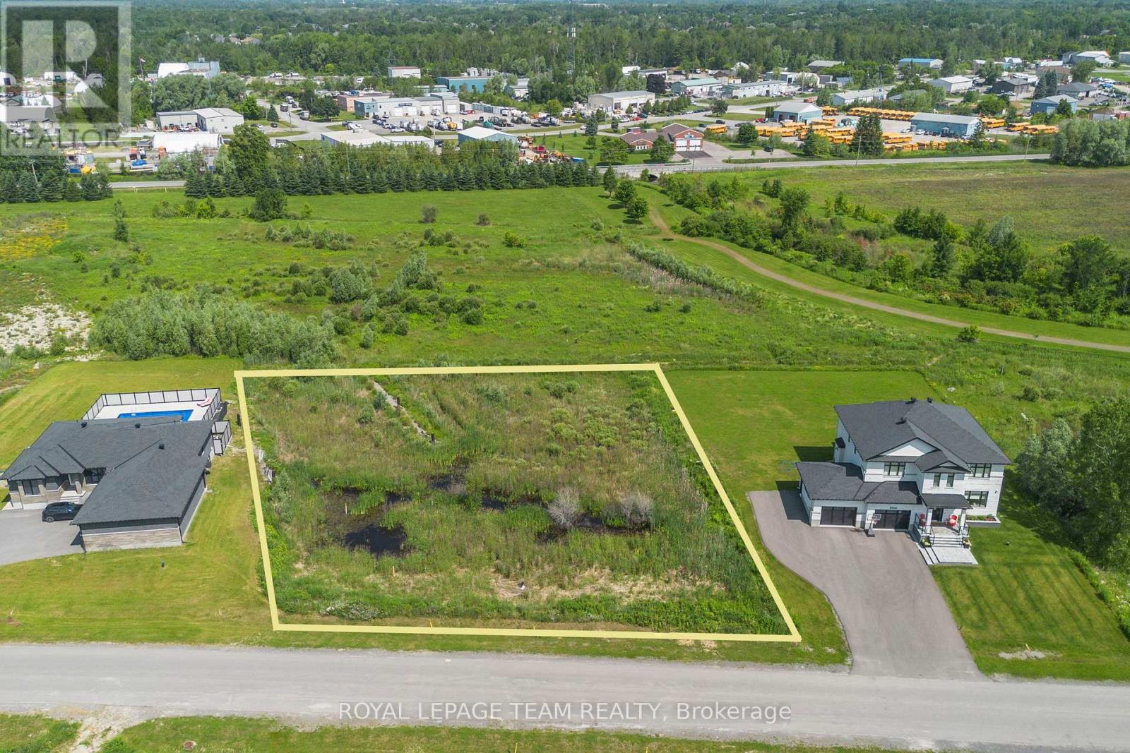 6790 Still Meadow Way, Ottawa, Ontario  K4P 0G7 - Photo 4 - X12818052