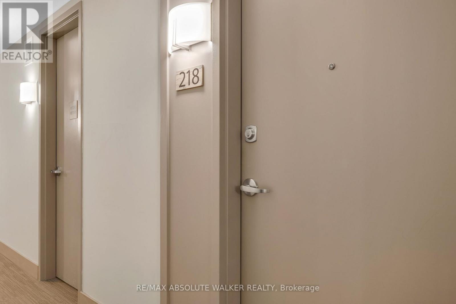 218 - 60 Springhurst Avenue, Ottawa, Ontario  K1S 5V7 - Photo 4 - X12818746