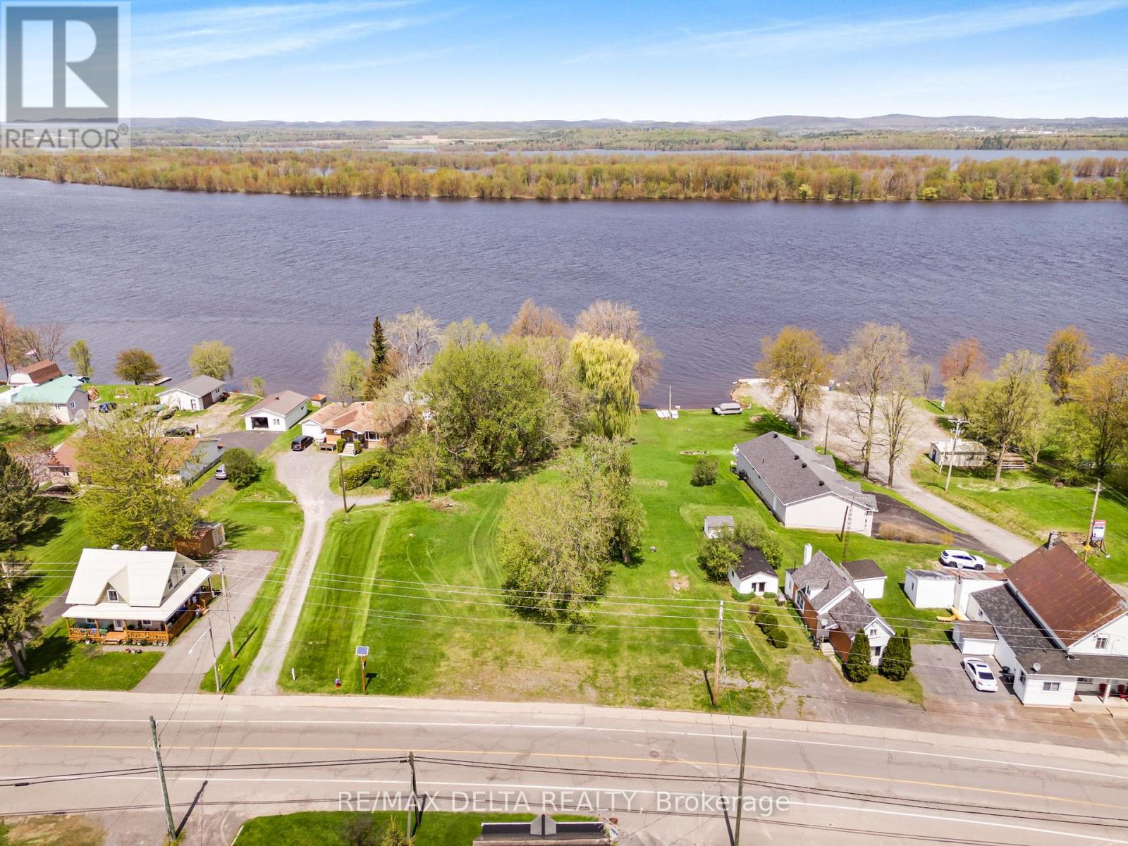 3211 Main Street, Alfred And Plantagenet, Ontario  K0A 3K0 - Photo 3 - X12820242