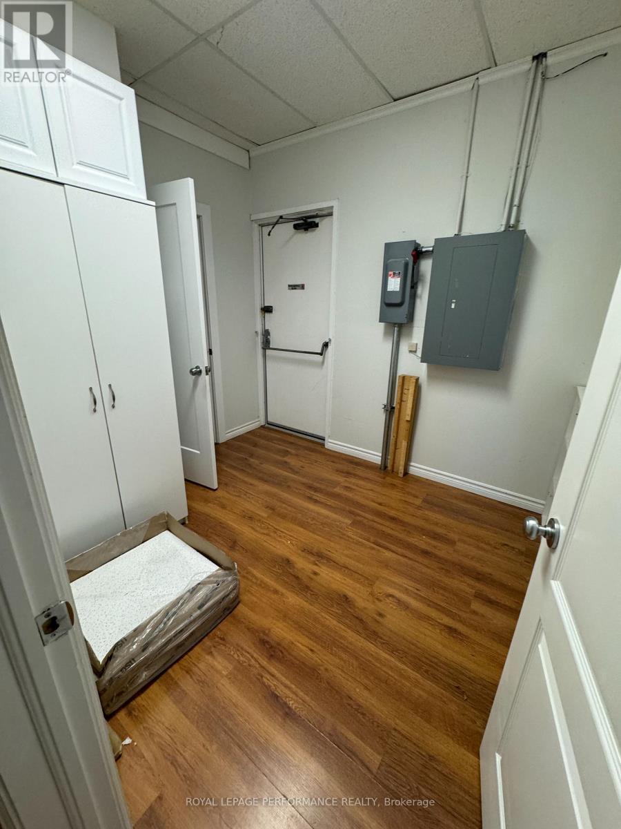 1756 Montreal Road, Ottawa, Ontario  K1J 6N3 - Photo 15 - X12820400