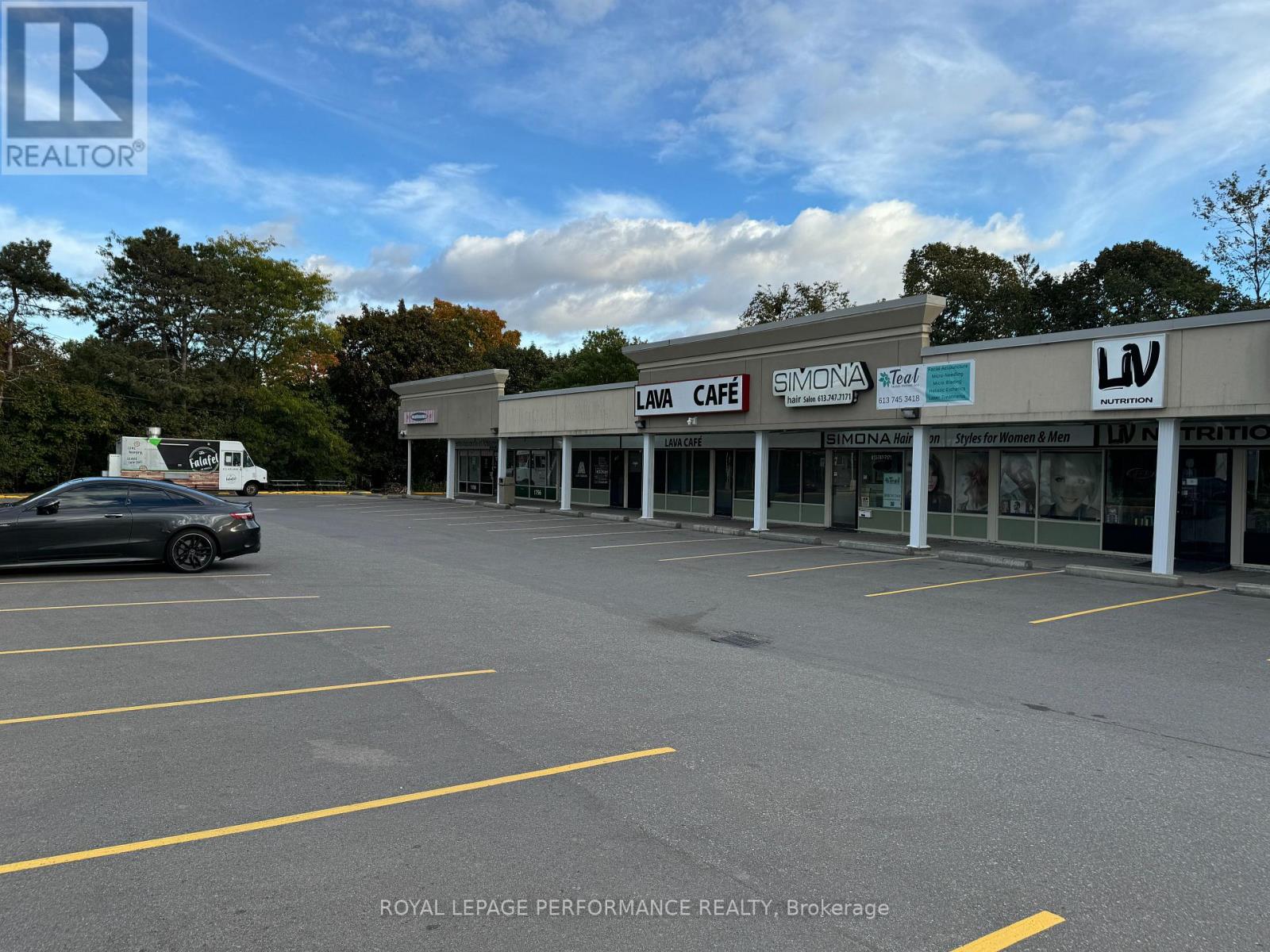 1756 Montreal Road, Ottawa, Ontario  K1J 6N3 - Photo 8 - X12820400