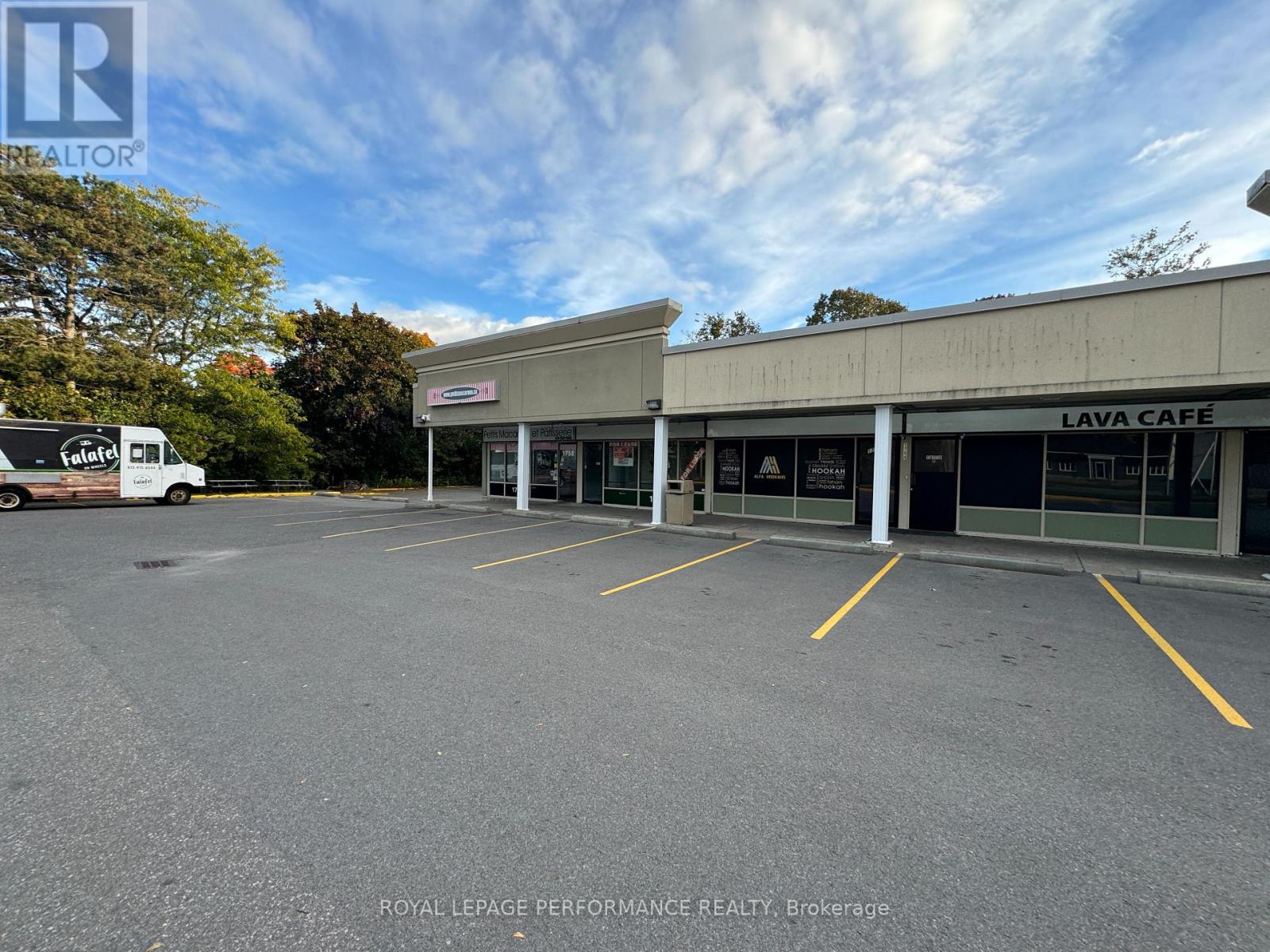 1752 Montreal Road, Ottawa, Ontario  K1J 6N3 - Photo 9 - X12820408