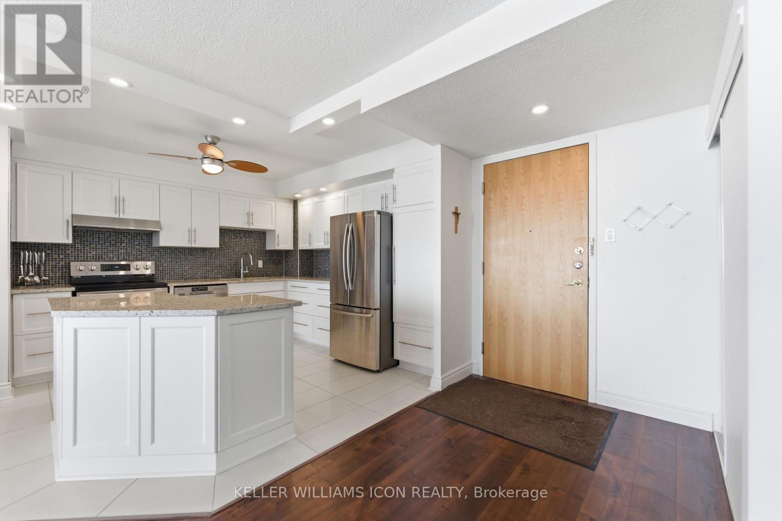 1011 - 2760 Carousel Crescent, Ottawa, Ontario  K1T 2N4 - Photo 15 - X12820768