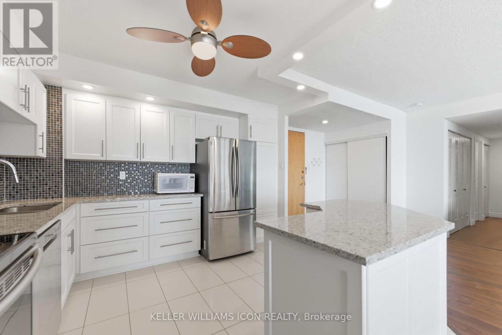 1011 - 2760 Carousel Crescent, Ottawa, Ontario  K1T 2N4 - Photo 16 - X12820768