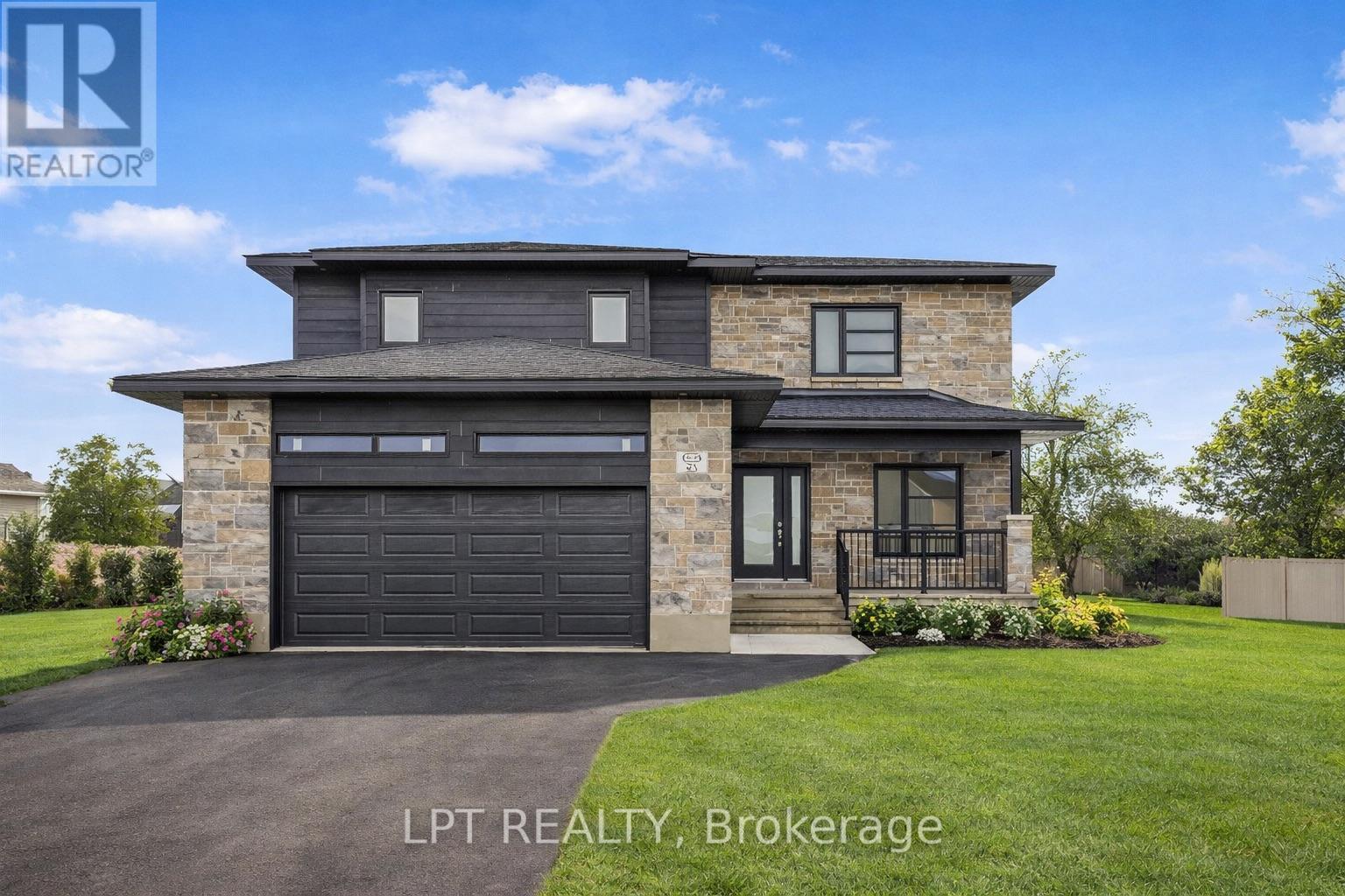 63 CHATEAUGUAY STREET, Russell, Ontario