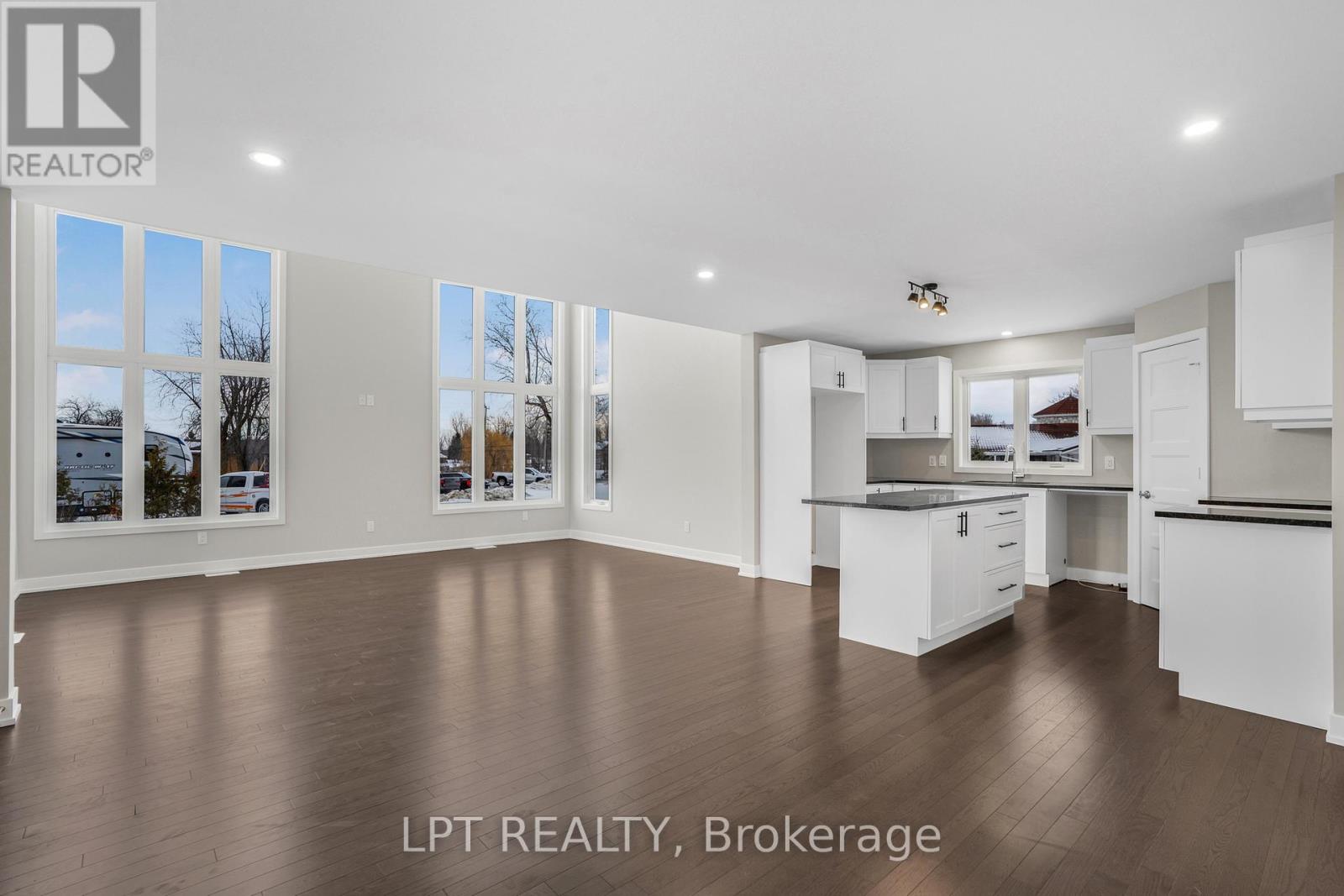 63 Chateauguay Street, Russell, Ontario  K0A 1W0 - Photo 10 - X12822894