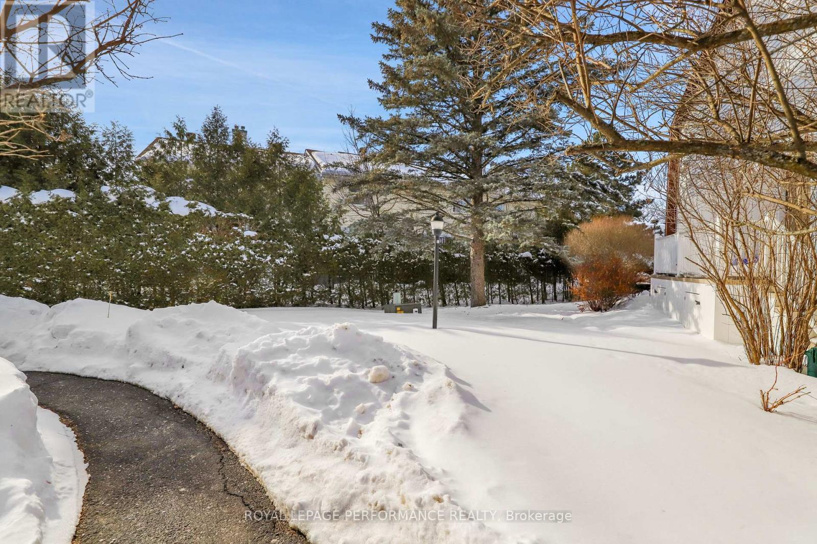 8d Lovell Lane, Ottawa, Ontario  K2H 9B6 - Photo 25 - X12823040