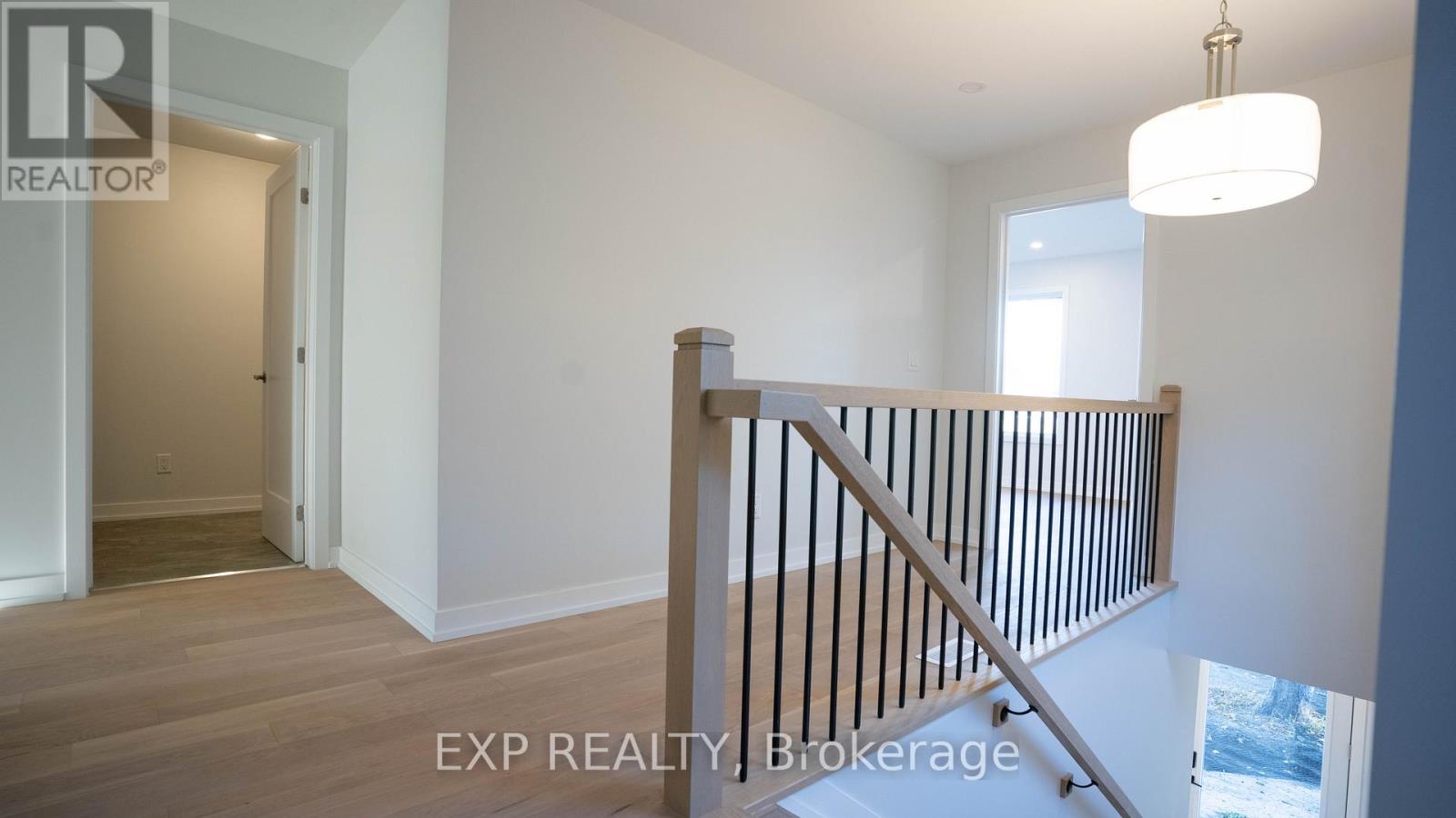 236 Woodroffe Avenue N, Ottawa, Ontario  K2A 3V4 - Photo 10 - X12824894